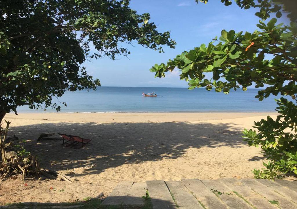 Sun Smile Beach Koh Jum Exterior photo