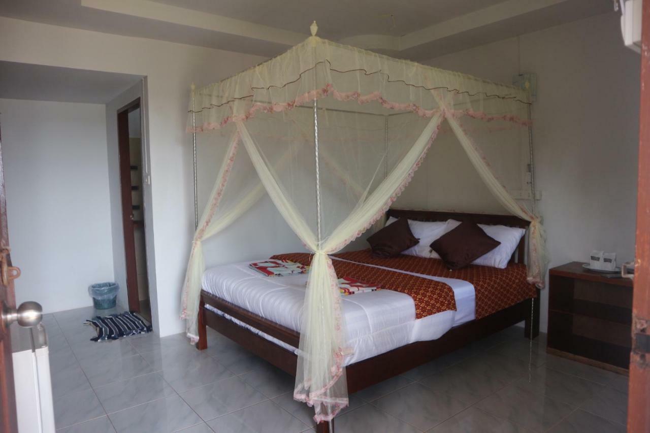Sun Smile Beach Koh Jum Exterior photo